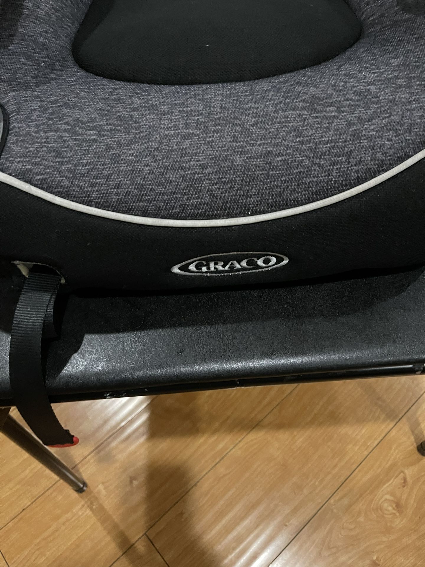Graco Backless Booster Seat