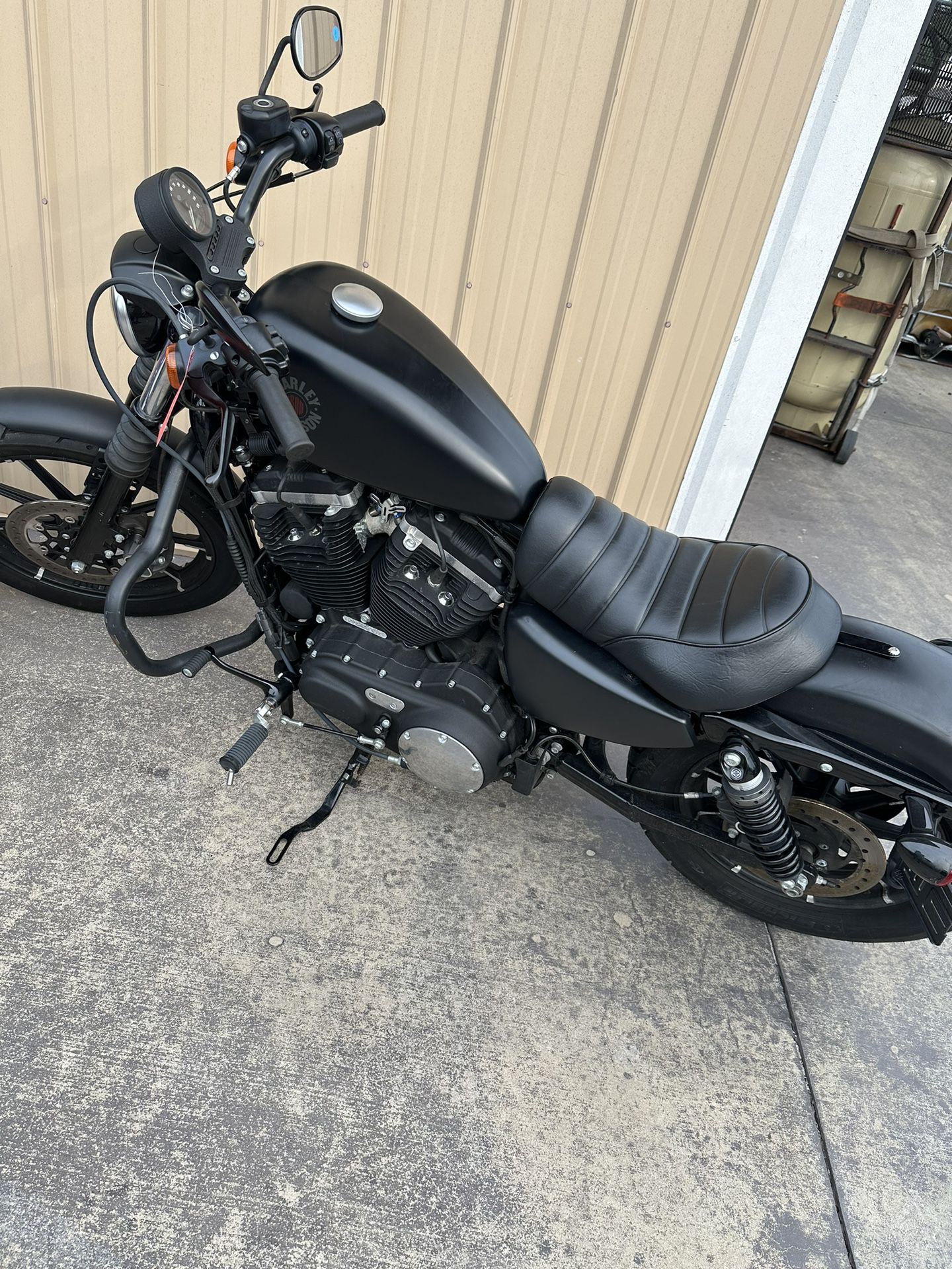 2019 Harley Davidson 883 Iron Sportster