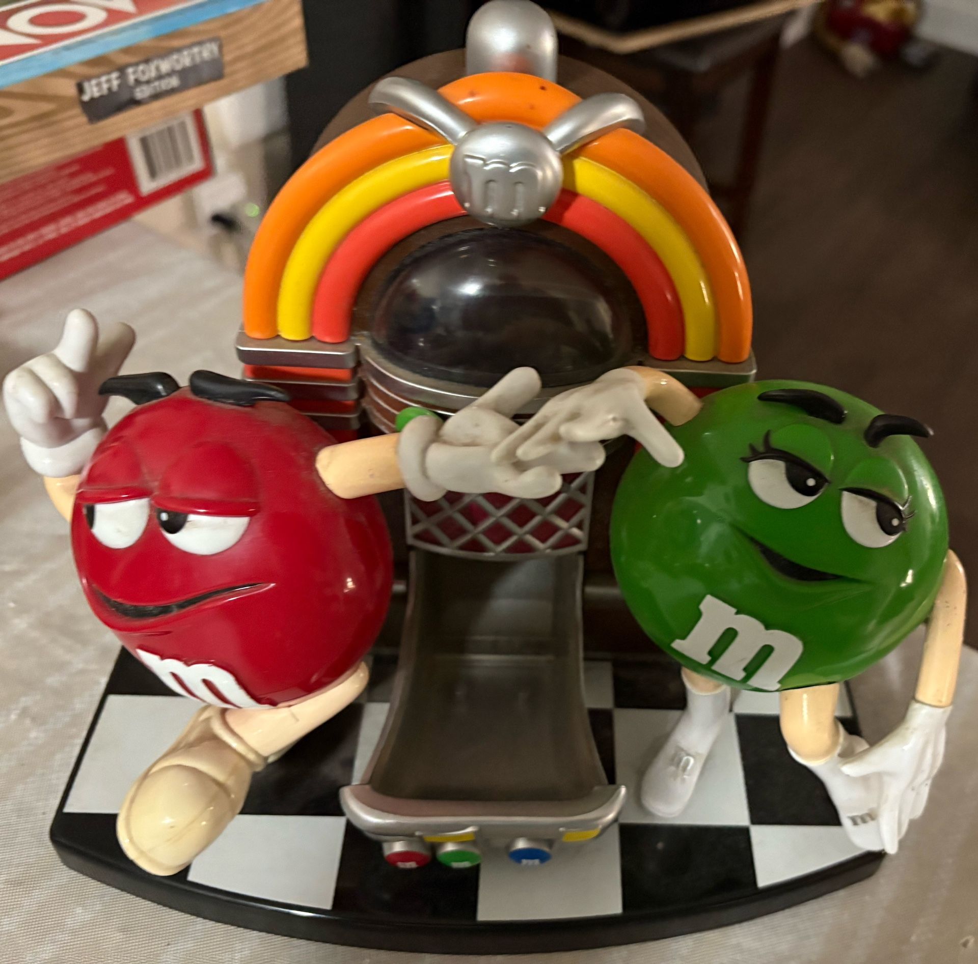 M&M Rock and Roll Jukebox