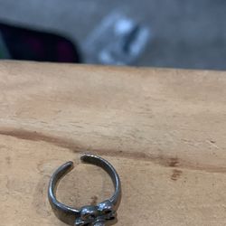 JUDITH JACK STERLING SILVER FLOWER TOE RING