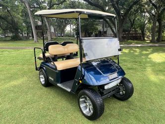 2009 E-Z-GO Golf Cart - Lifted, 4-Seater, New Batteries