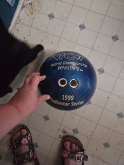Collectors blowing ball
