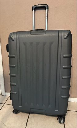 LARGE SAMSONITE LUGGAGE IN GREAT CONDITION (H30” x L20” x W12”)