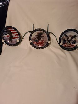 American decor wall hanger