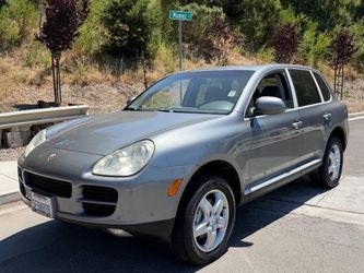 2004 Porsche Cayenne