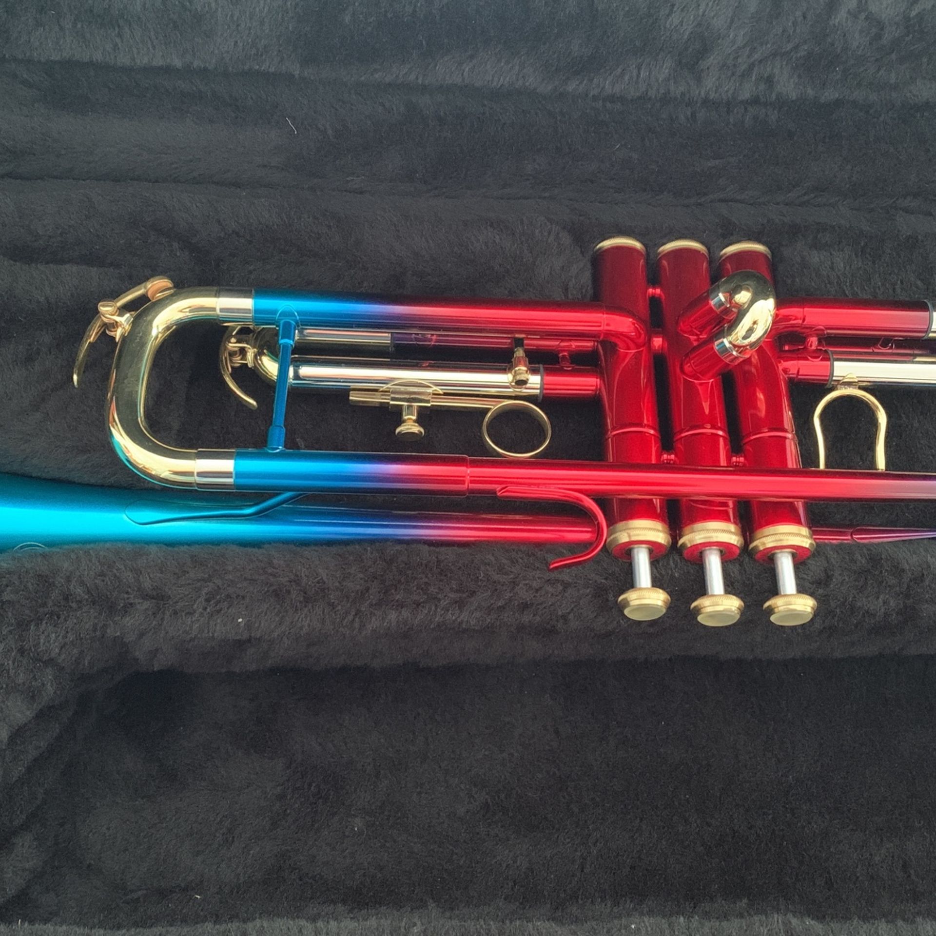 Ombré Blue/Red Trumpet