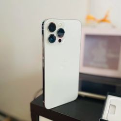 iPhone 13 Pro 512GB - Unlocked (Silver)