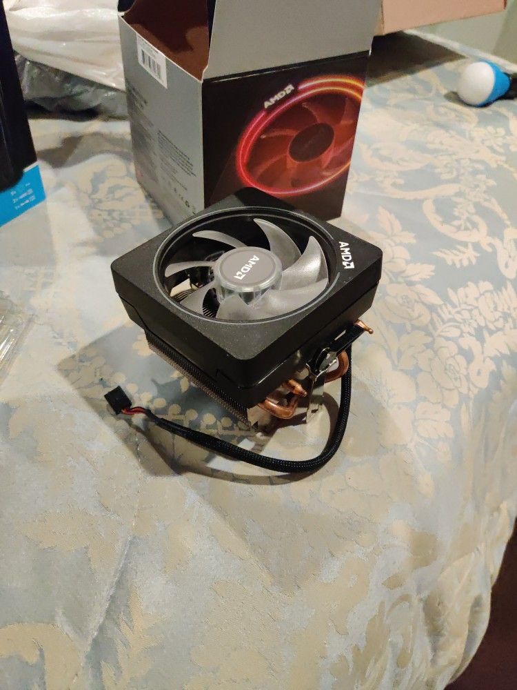 AMD Wraith Prism CPU Cooler