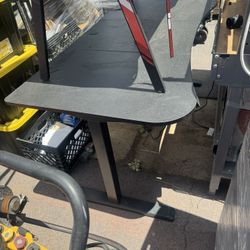Electic Desk For Standing Or Sitting $100