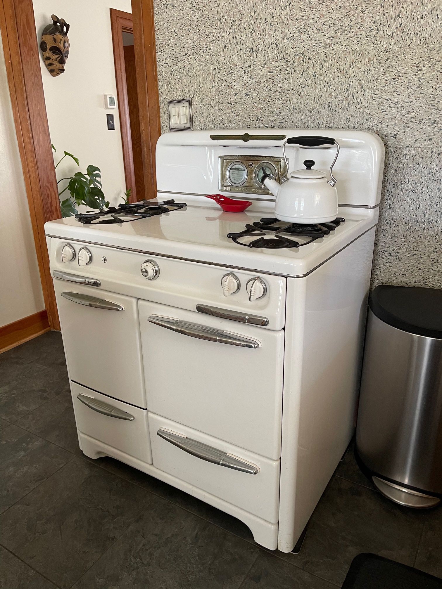 1940s Wedgwood Gas Stove Oven, 36”