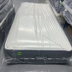 TWIN XL SIMMONS BEAUTYREST BLACK HYBRID MATTRESS & BOX SPRING BED SET