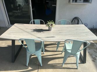 Grey Modern Patio Table and Chairs