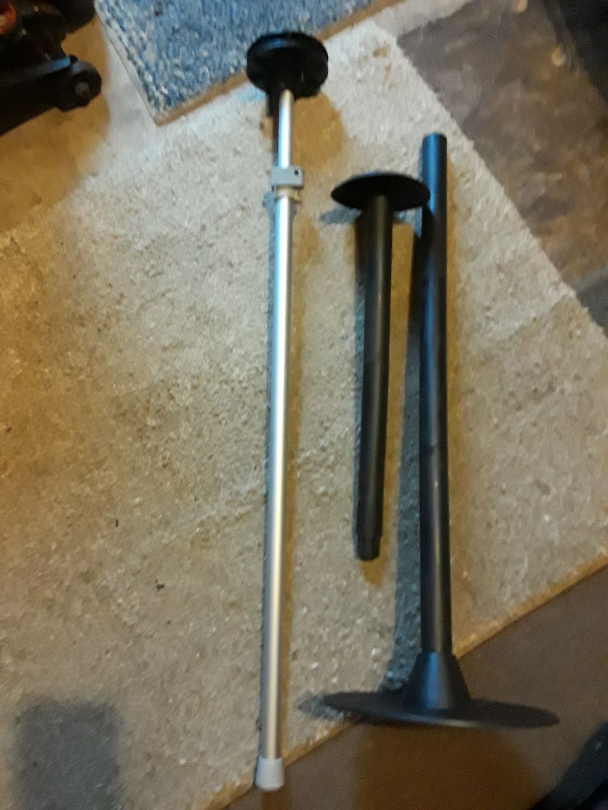 Boat cover adjustable support rods and vent