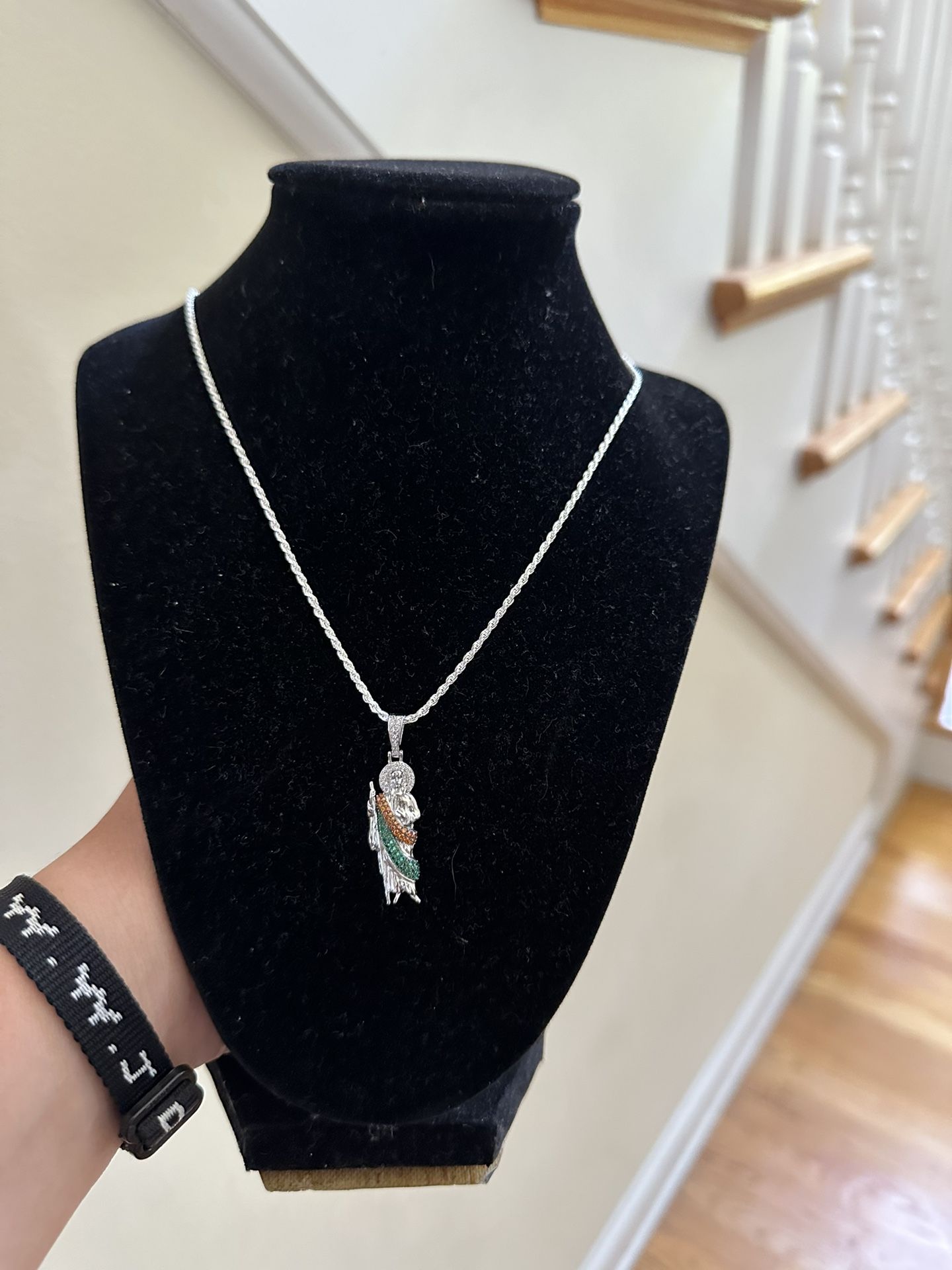 Sterling Silver Rope Chain And Pendant