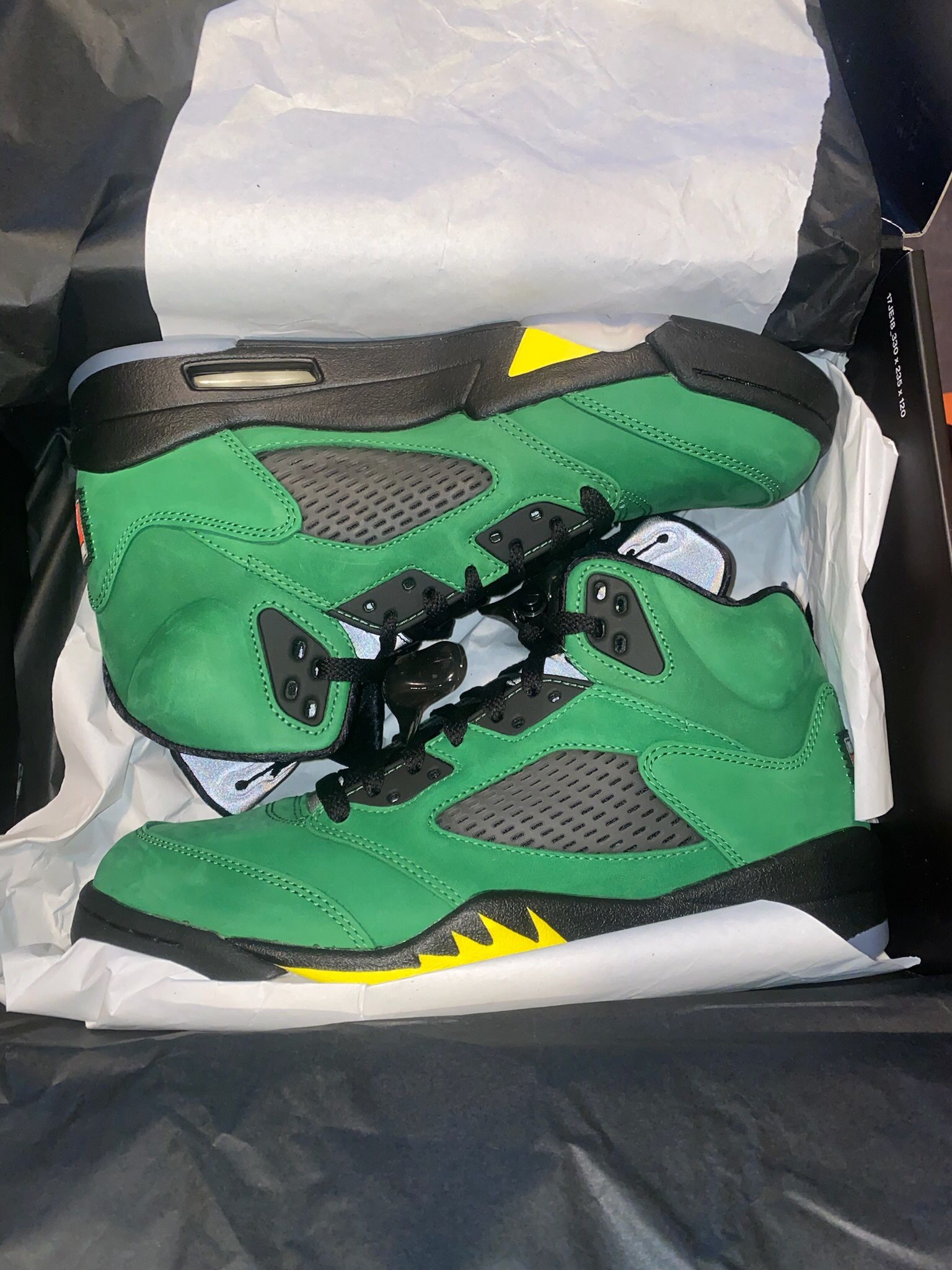 Air Jordan Oregon 5s Size 8 for Sale in Queens, NY - OfferUp
