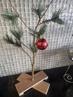 Charlie Brown's Christmas Musical Tree