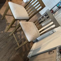 Bar Stools 
