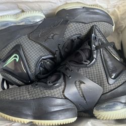 Size 6.5 LeBron XIX (GS) 