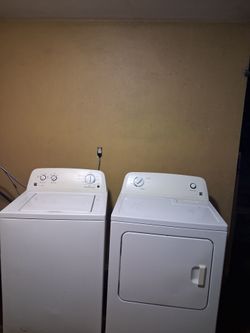 Kenmore washer and dryer set