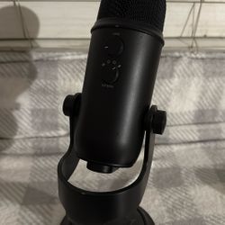 Microphone