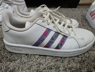 Women's Adidas 6.5