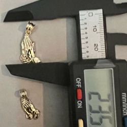 10k Real Gold Praying Hands Pendant Charm