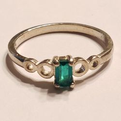 Sterling Silver Emerald Ring 