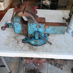 Vise 