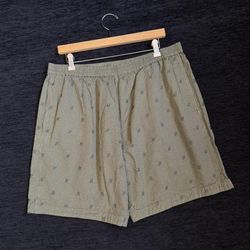 UNDEFEATED SHORTS SIZE 2XL