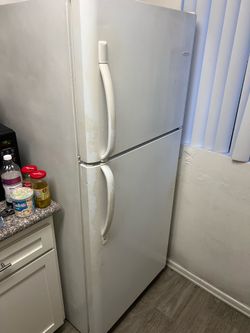 Frigidaire fridge with delivery available