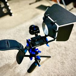 DSLR CAMERA Cinema mount System ! With Shoulder Support  And Adjustable  Focus System!