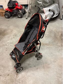 Red Umbrella Stroller with Canopy – Lightweight & Easy Fold