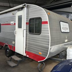 2015 RV  20ft Long