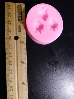 Mini strawberries 🍓 silicon Mold $5
