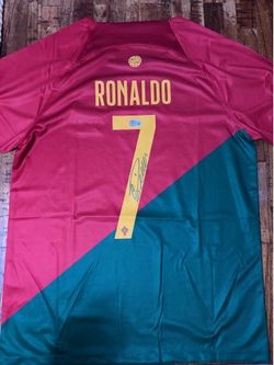 Cristiano Ronaldo signed Portugal jersey W/COA