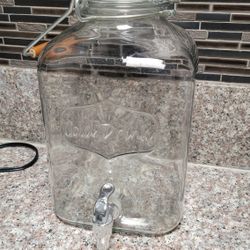 NICE GLASS WATER DISPENSER 