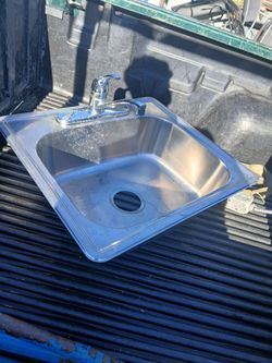 Stainless steel sink