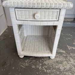 Wicker Night Stand End Table