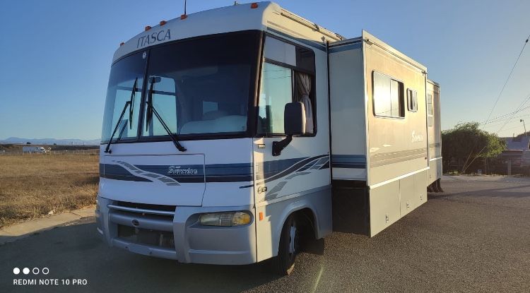 2002 Chevrolet winnebago itasca