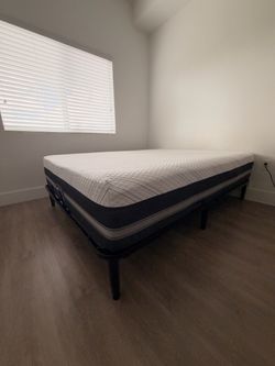 Queen Beautyrest Black Mattress + Adjustable Bed Base