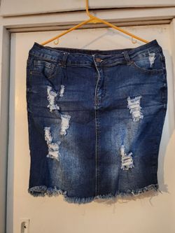 Wax Jeans Distressed skirt 1X
