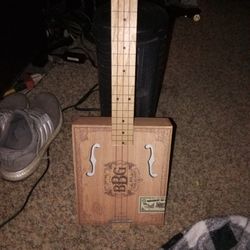 Blues Box Guitar