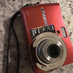Polaroid i1437 digital camera, which is a compact point & shoot camera with a 14megapixel sensor