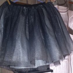 Women's Skirt And Shirts