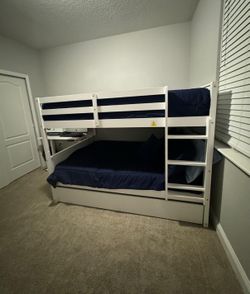 Full & twin bunk bed (3)