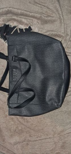 GUESS Los Angeles Tote Bag, in Great Condition