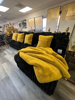 Custom Black Sectional Throw Pillows Throw Blanket Rugs and Home Decor $50 Down No Credit Needed Financing