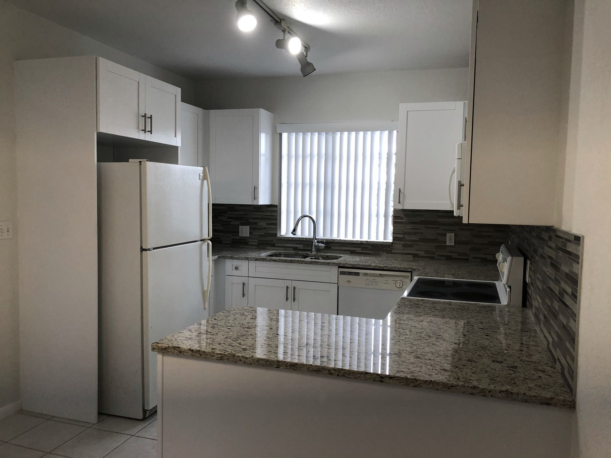 Whirlpool Refrigerator