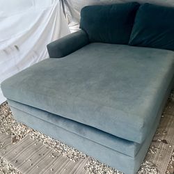 Living Spaces Oversized Loveseat 