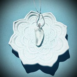 Hawaiian White Sea glass on 925 Sterling silver & cubic zirconia clasp $5 FLAT FEE US SHIPPING ✈️